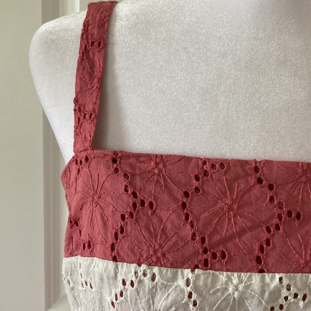 Loft Outlet dress size 2 eyelet with straps Pink and White - Picture 6 of 8